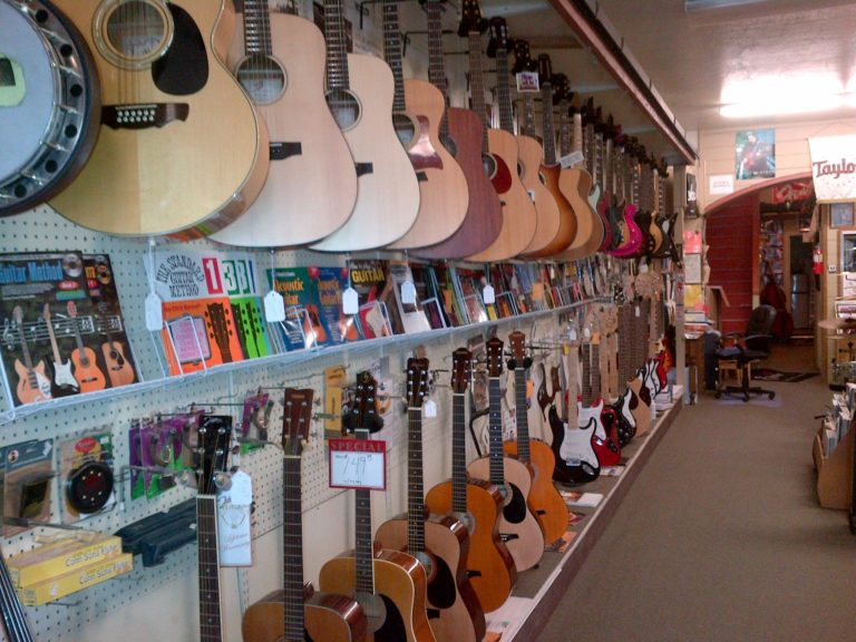 Houser’s Music 4 859774 614226871925347 1826589165 o 768x576