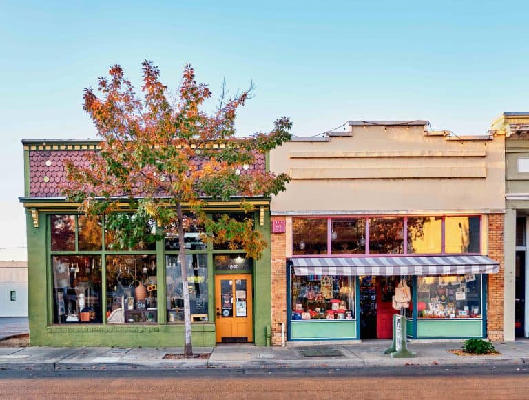 Small Business Saturday 2 well worn DSF0796 768x580