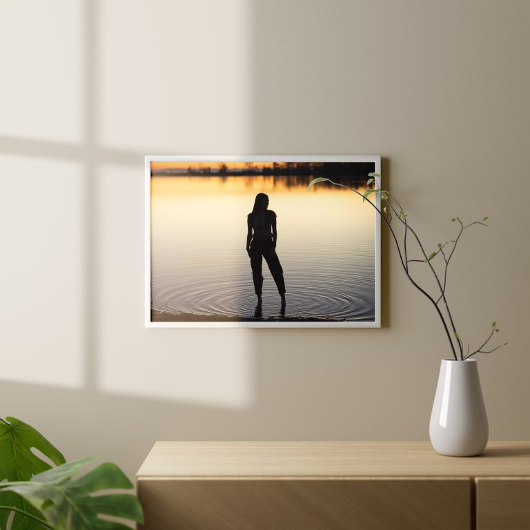 Senior portrai lake 2 768x768