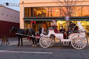 web downtown oroville christmas carriage daniel 300x200