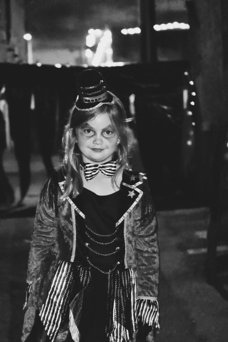 Haunted Miner's Alley 2 haunted alley girl 768x1152