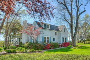 riverbend house tour 300x200