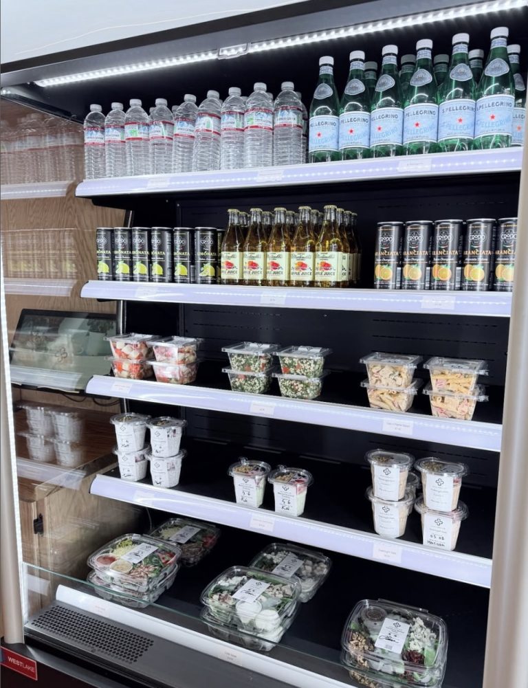 union cafe food 768x1001